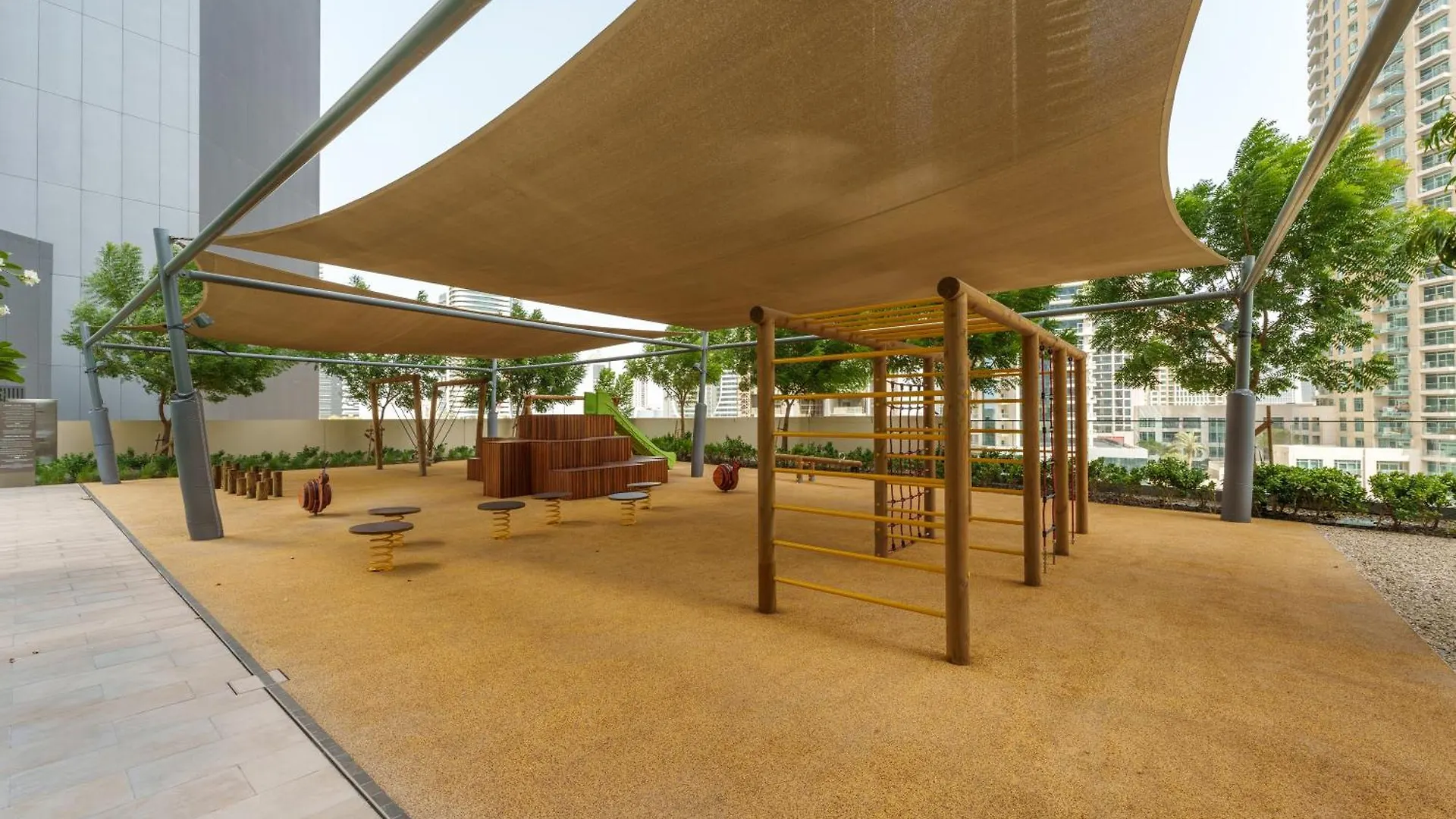 Apartamento Maison Privee - Elevated Living With Spectacular Burj Khalifa Views Dubái